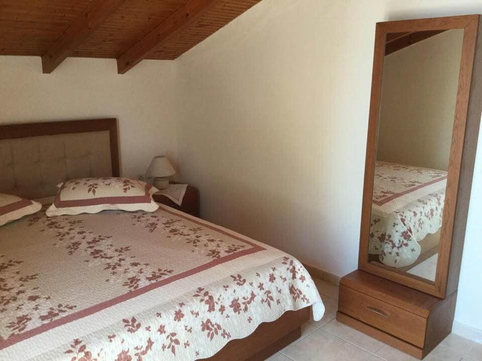 Villa Kalandra Екстериор снимка